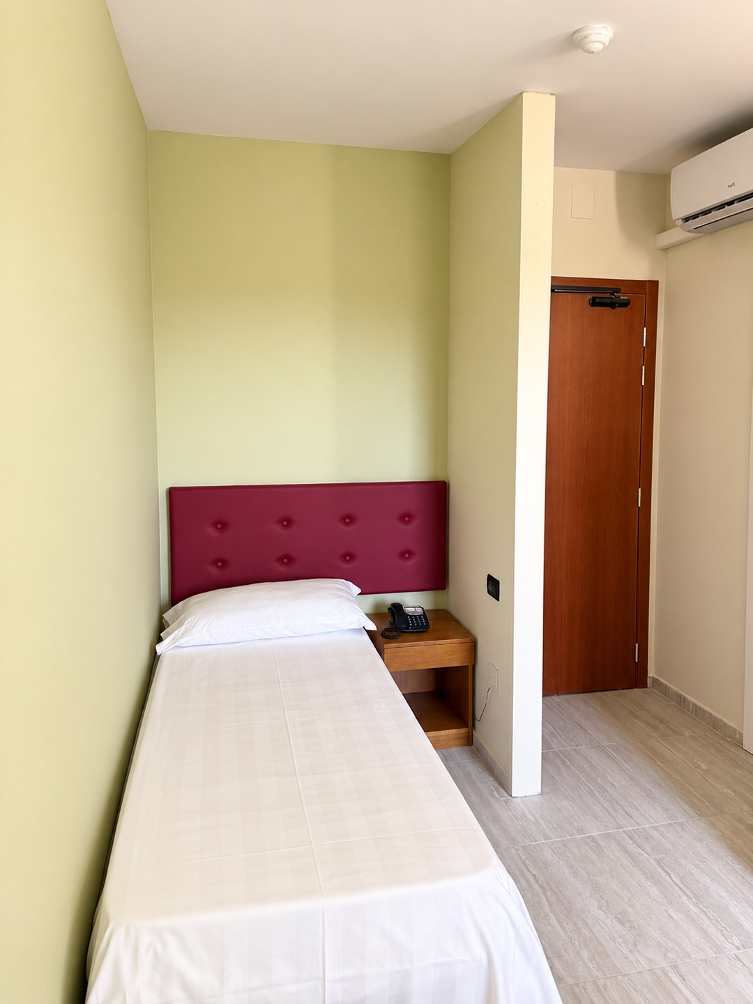 hotel-turim-camera-singolajpg (1)